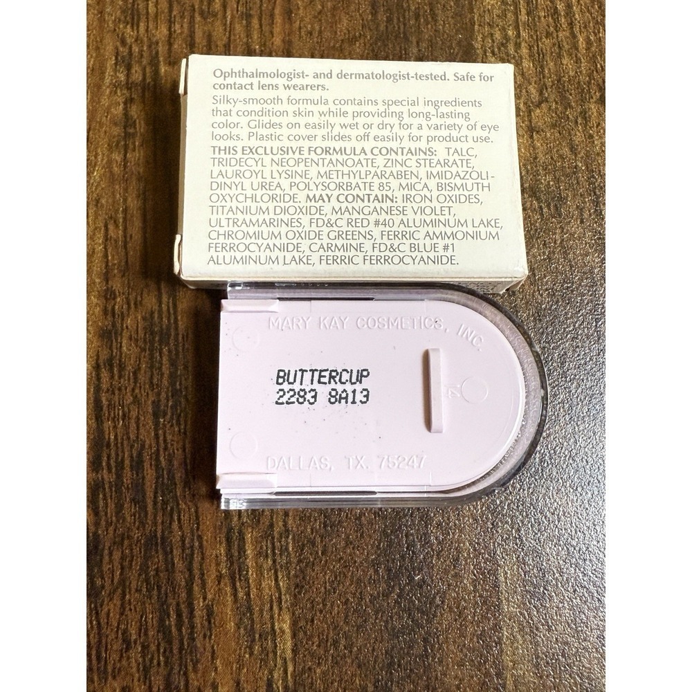 Mary Kay Powder Perfect Eye Color BUTTERCUP (2283) - Picture 2 of 2